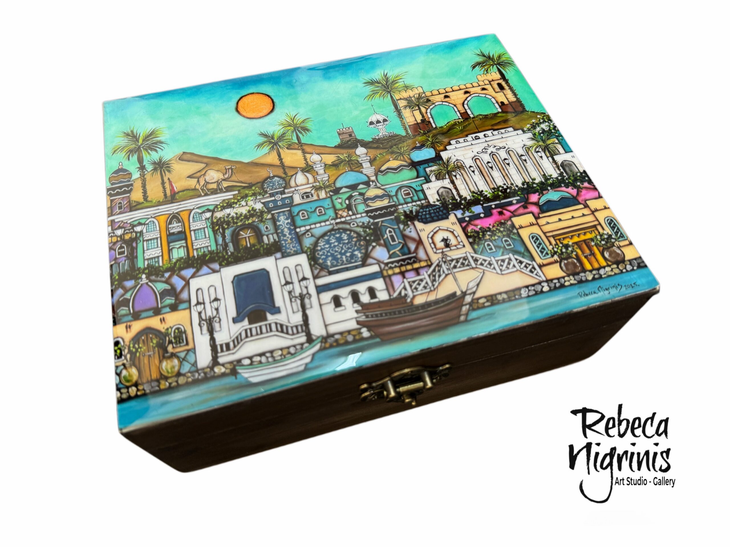 Decorative Tea Box – Six removable compartments