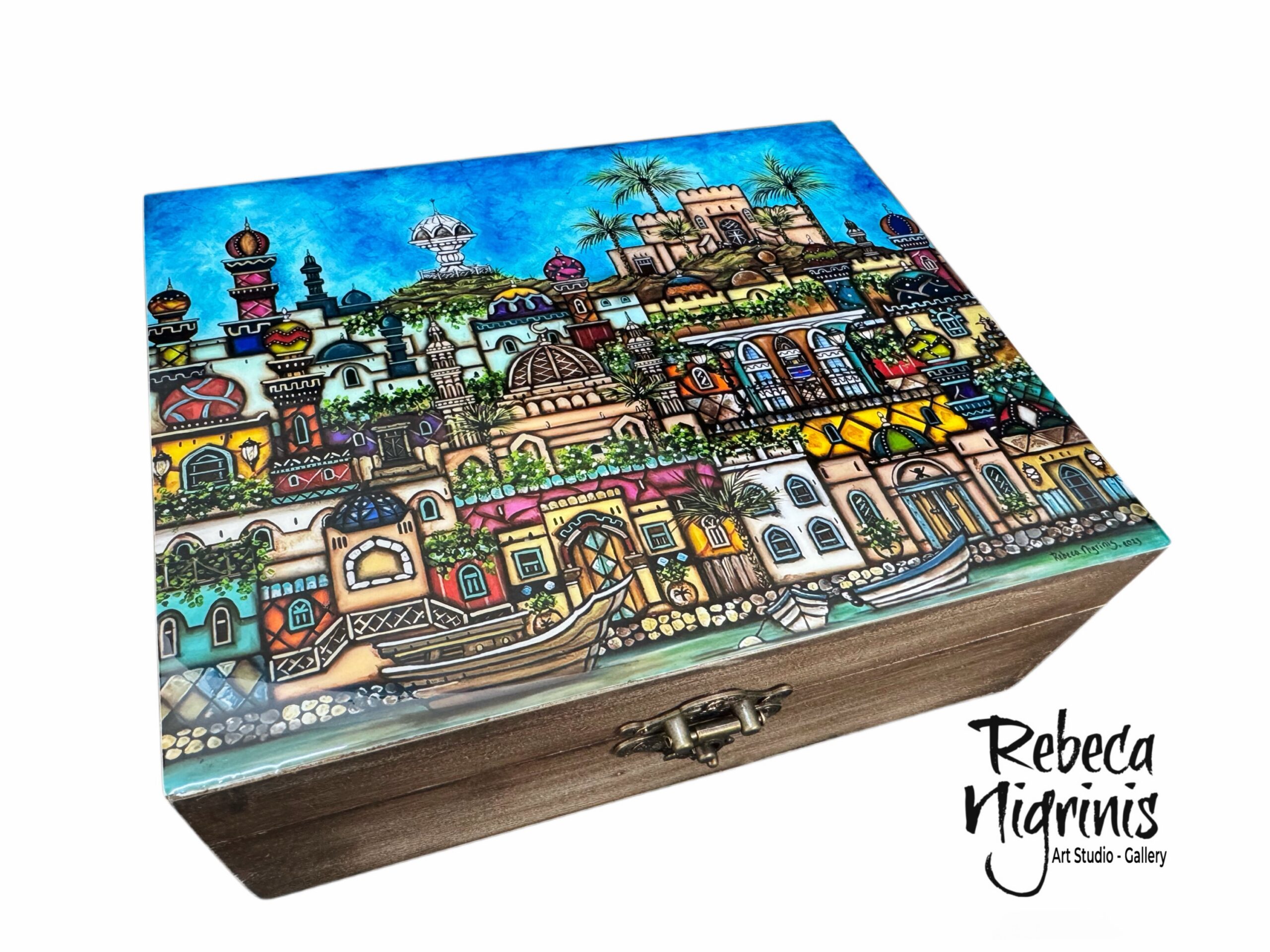 Decorative Tea Box – Six removable compartments